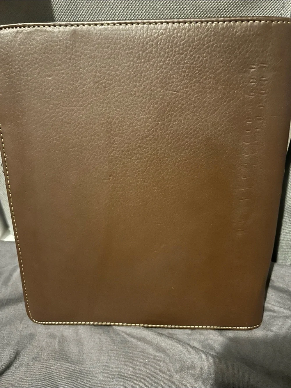 At-a-glance brown zippered